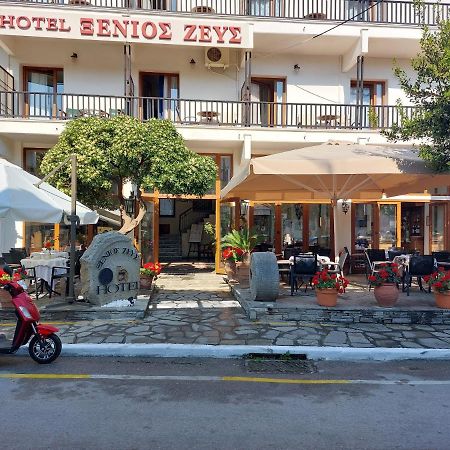 Hotel Xenios Zeus Ouranoupoli Esterno foto